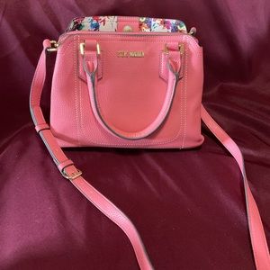 Steve Madden purse